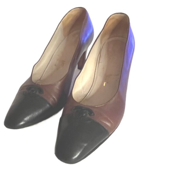 Chanel Brown, Black Leather Cap Toe CC Logo Contrasting Color Pumps 3 5.5 - Picture 3 of 11
